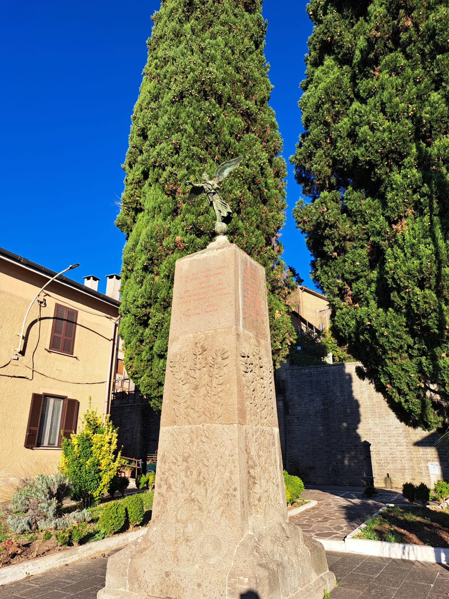 1WhatsApp Image 2025-11-05 at 17.34.40